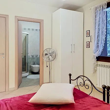 Apartment Riflesso Del Lario By Interhome *